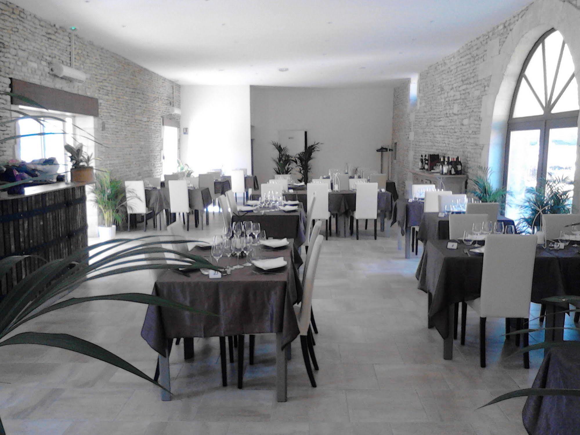 Auberge De La Luzerne Bernieres-sur-Mer Экстерьер фото