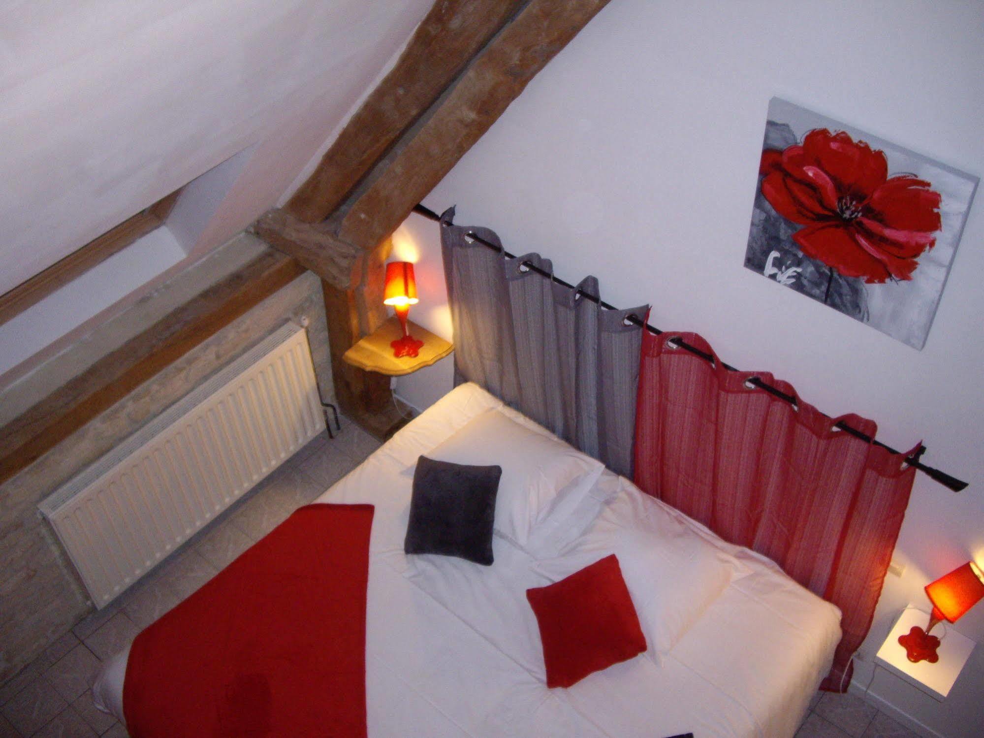 Auberge De La Luzerne Bernieres-sur-Mer Экстерьер фото