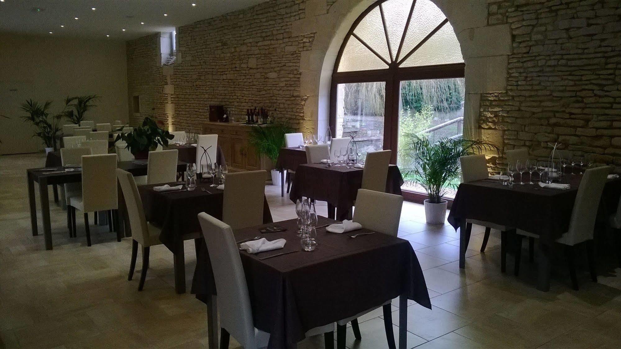 Auberge De La Luzerne Bernieres-sur-Mer Экстерьер фото